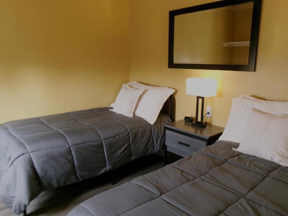 Carmel Wayfarer Inn Image 12