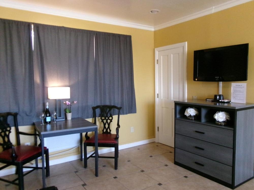 Carmel Wayfarer Inn Image 19