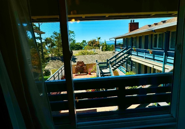 Carmel Wayfarer Inn image 2